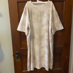 Marble tshirt dress